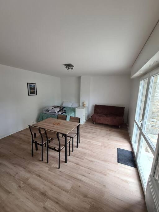 50M De La Plage: Studio Au Coeur Du Centre ! Saint-Cast-le-Guildo Exterior photo